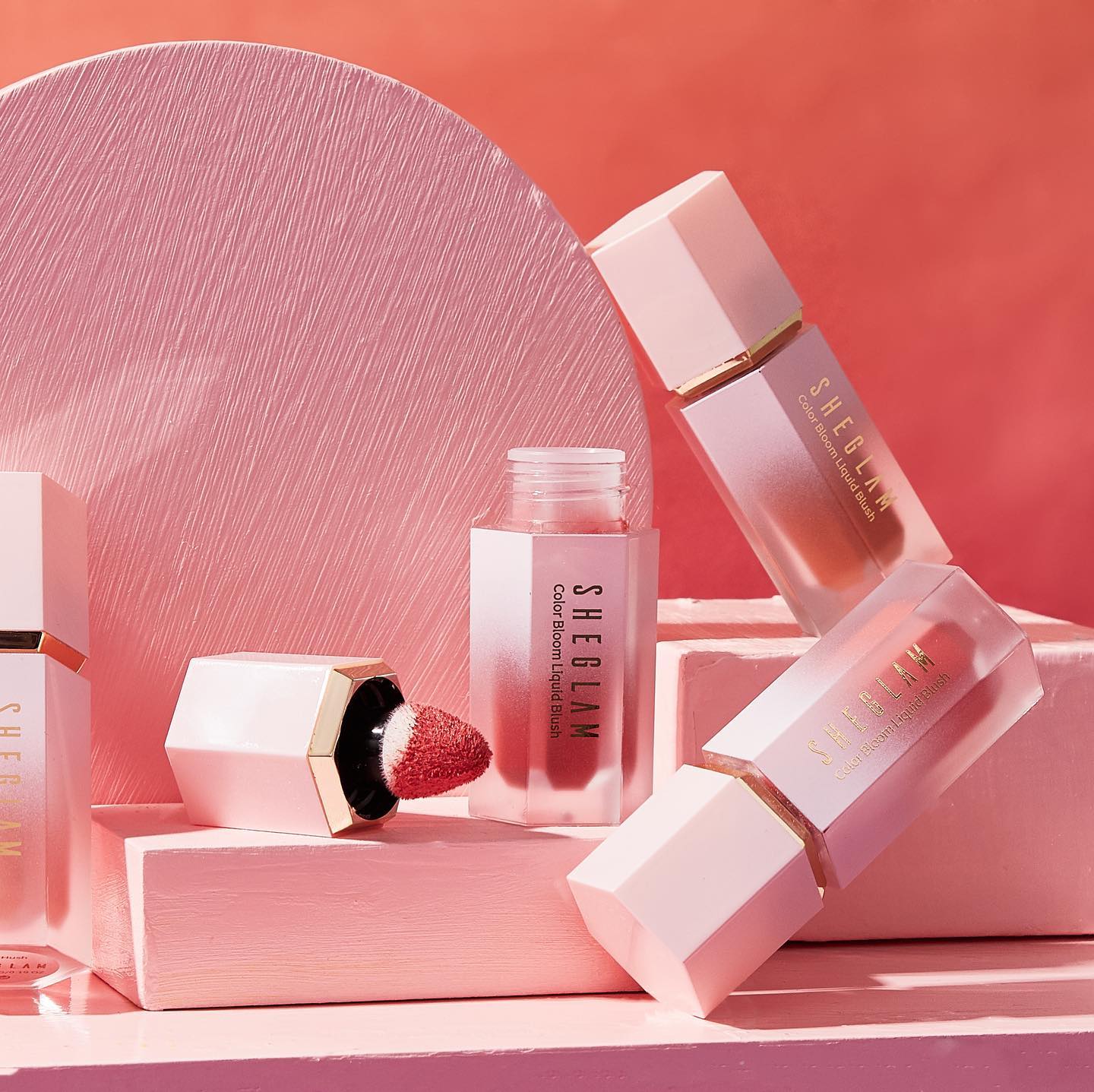 Color Bloom Liquid Blush Bernal Chic